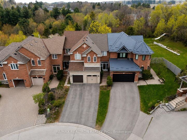 Property Photo:  36 Edgemont Court  ON L4S 2H8 