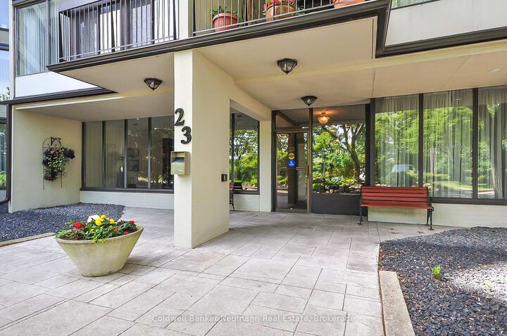 Property Photo:  23 Woodlawn Road E 305  ON N1H 7G6 