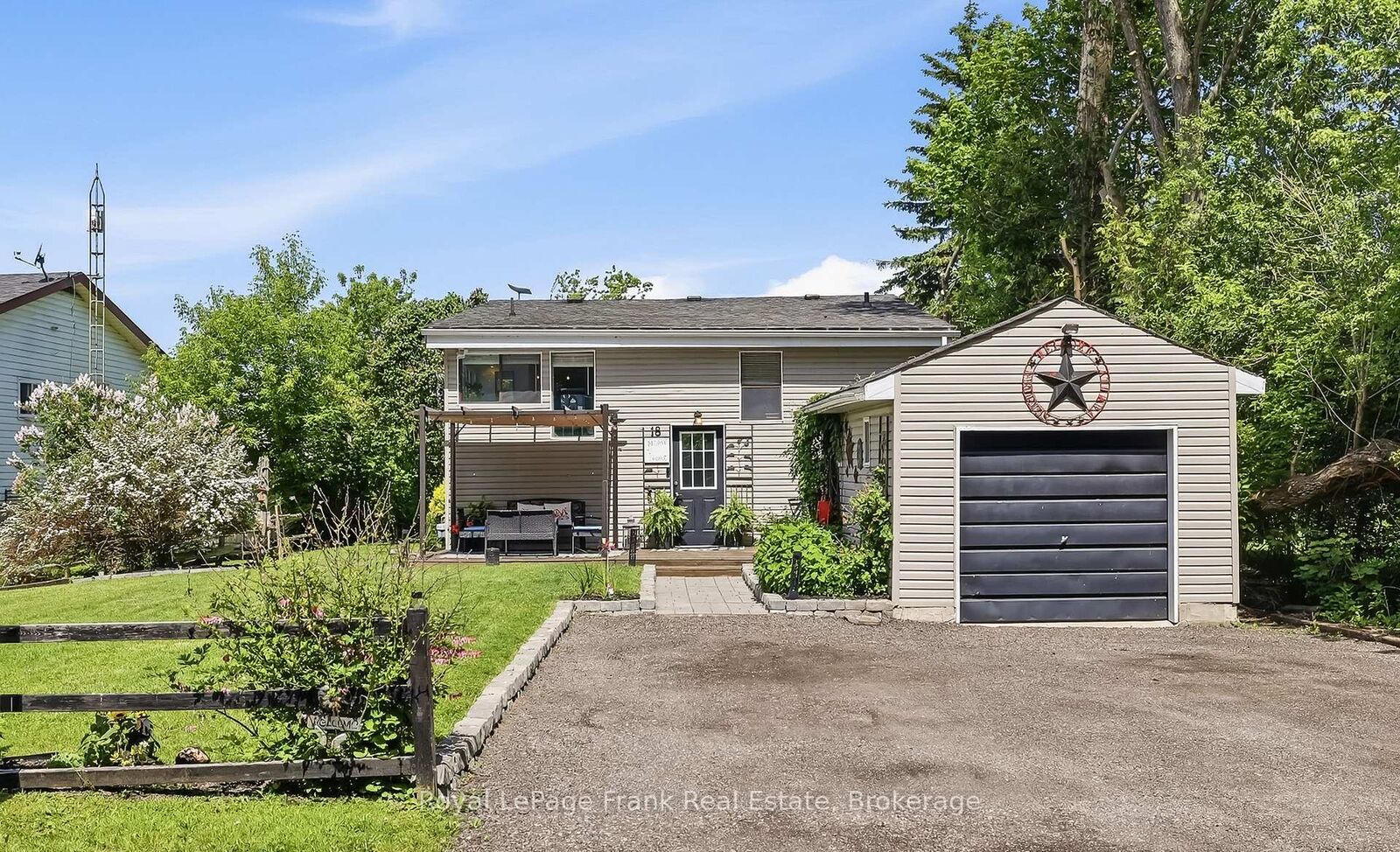 Property Photo:  18 Armstrong Avenue  ON L0B 1L0 