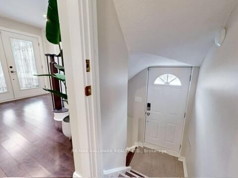Property Photo:  238 Rumble Avenue Bsmt  ON L4C 4G7 