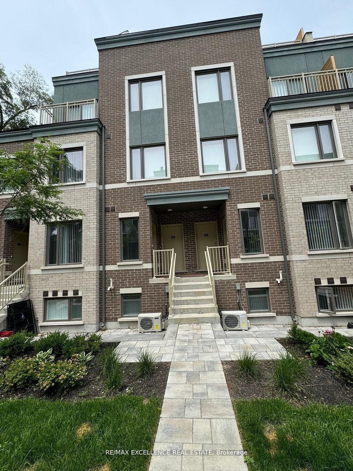 Property Photo:  30 William Jackson Way #103  ON M8X 2J4 