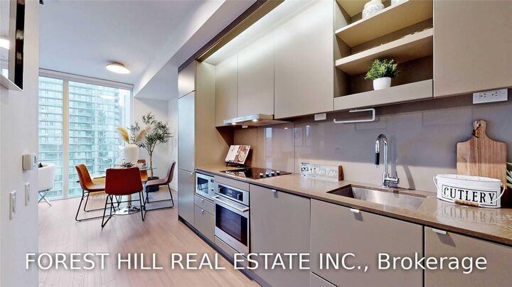 Property Photo:  101 Peter Street 3205  ON M5V 0G6 