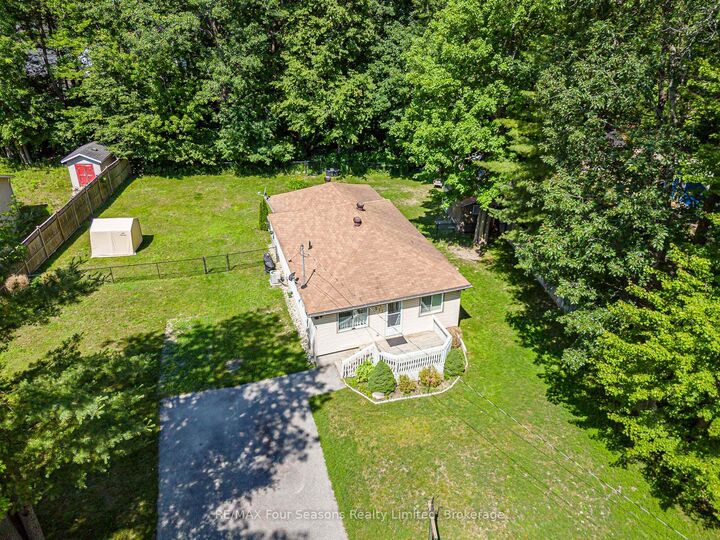 Property Photo:  511 Oxbow Park Drive  ON L9Z 2T9 