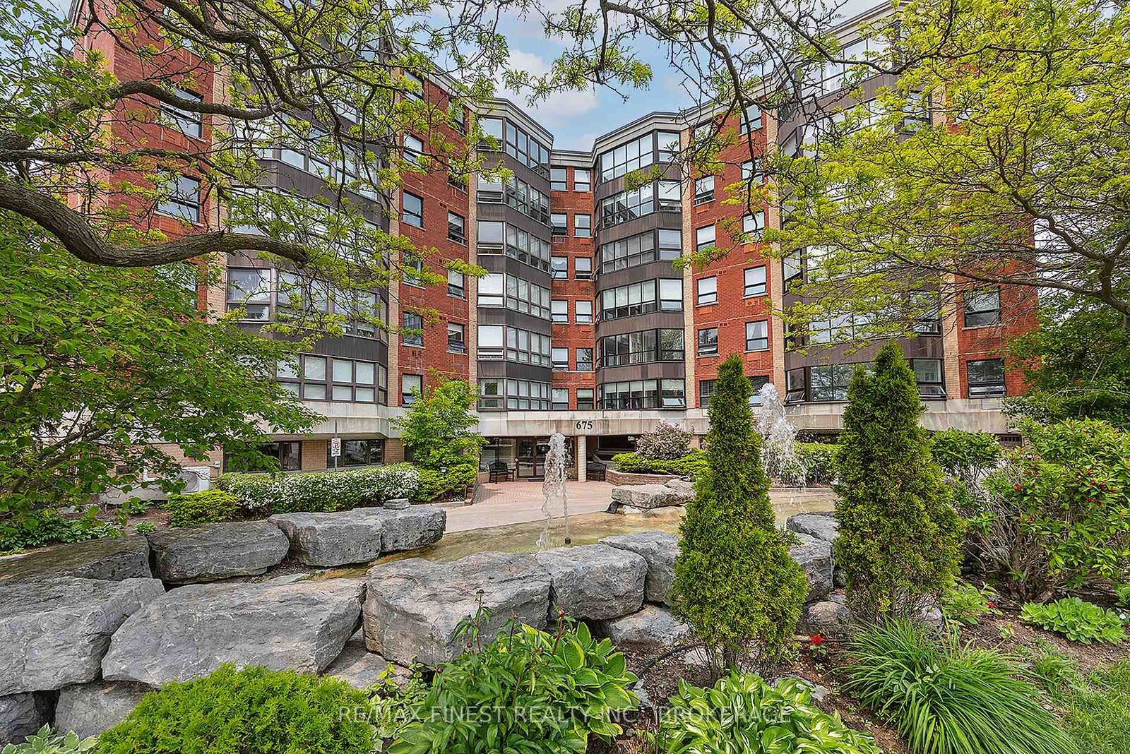Property Photo:  675 Davis Drive 601  ON K7M 8L5 
