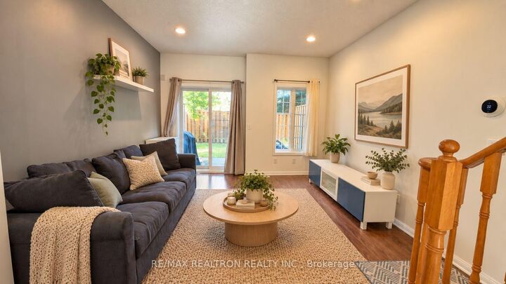 Property Photo:  22 St Moritz Way 7  ON L3R 4G4 