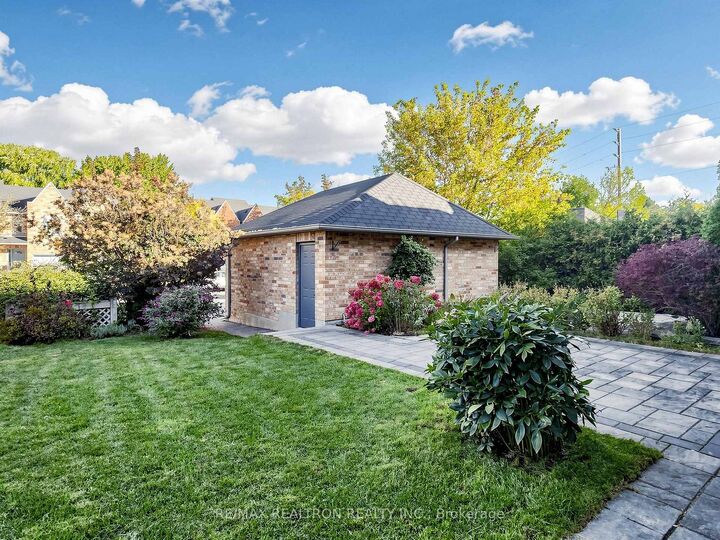 Property Photo:  81 Lichfield Road  ON L3R 0W9 