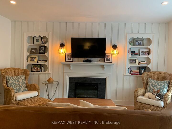 Property Photo:  258 South Kingsway N/A Unit 1  ON M6S 3V1 
