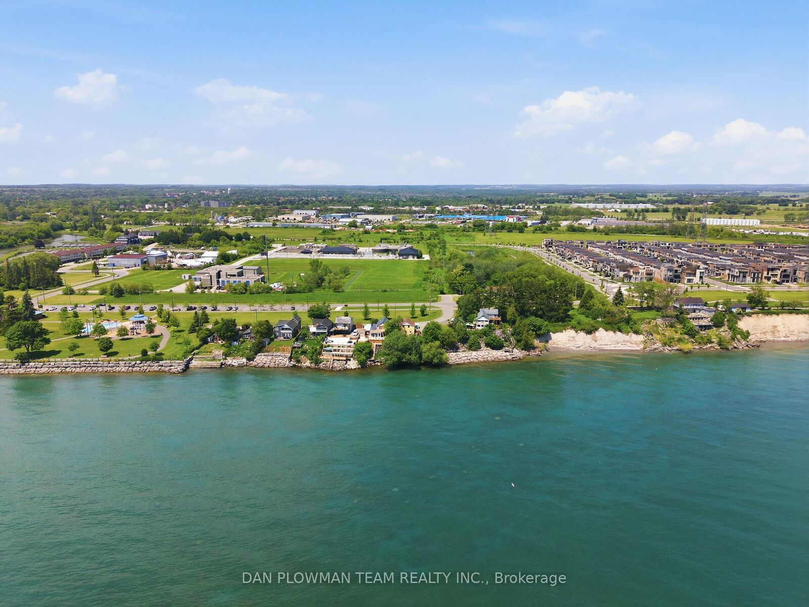 Property Photo:  78 East Beach Road  ON L1C 6A5 
