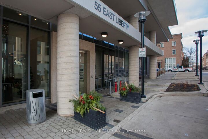 Property Photo:  55 East Liberty Street 315  ON M6K 3P9 