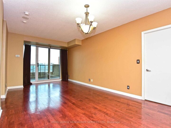 Property Photo:  38 Fontenay Court 305  ON M9A 5H5 