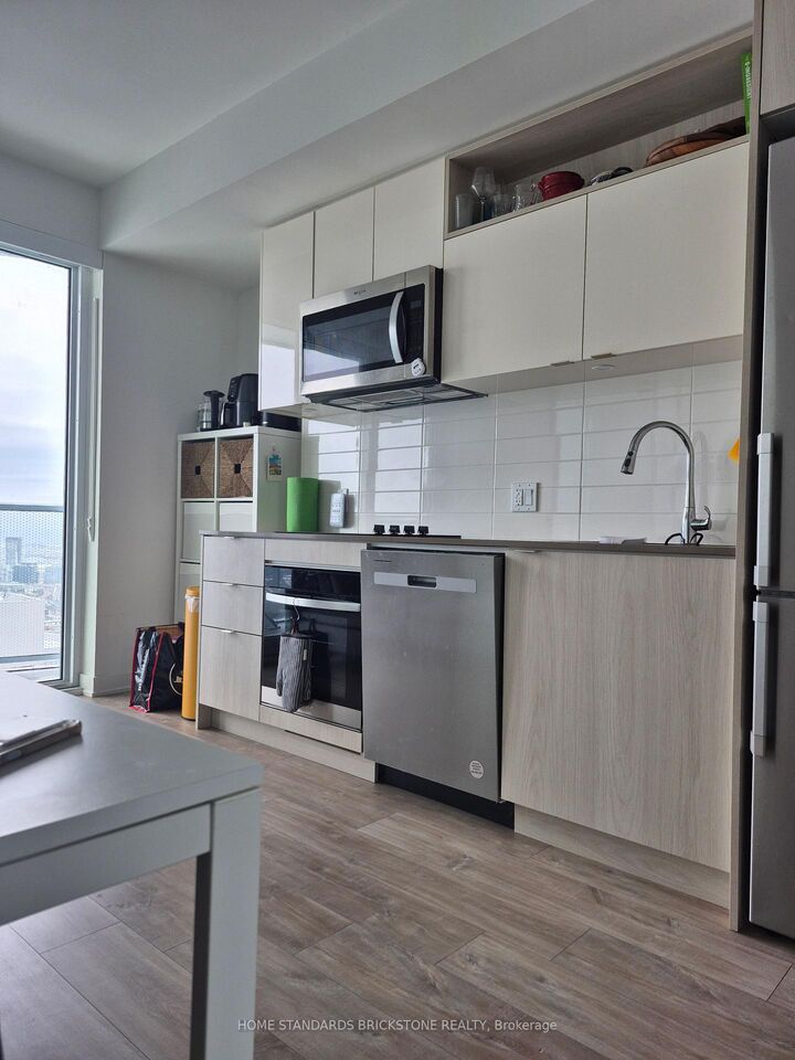 Property Photo:  100 Dalhousie Street 4206  ON M5B 0C7 