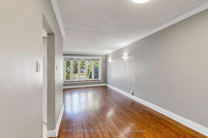 Property Photo:  65 Walter Avenue  ON L3Y 2T4 