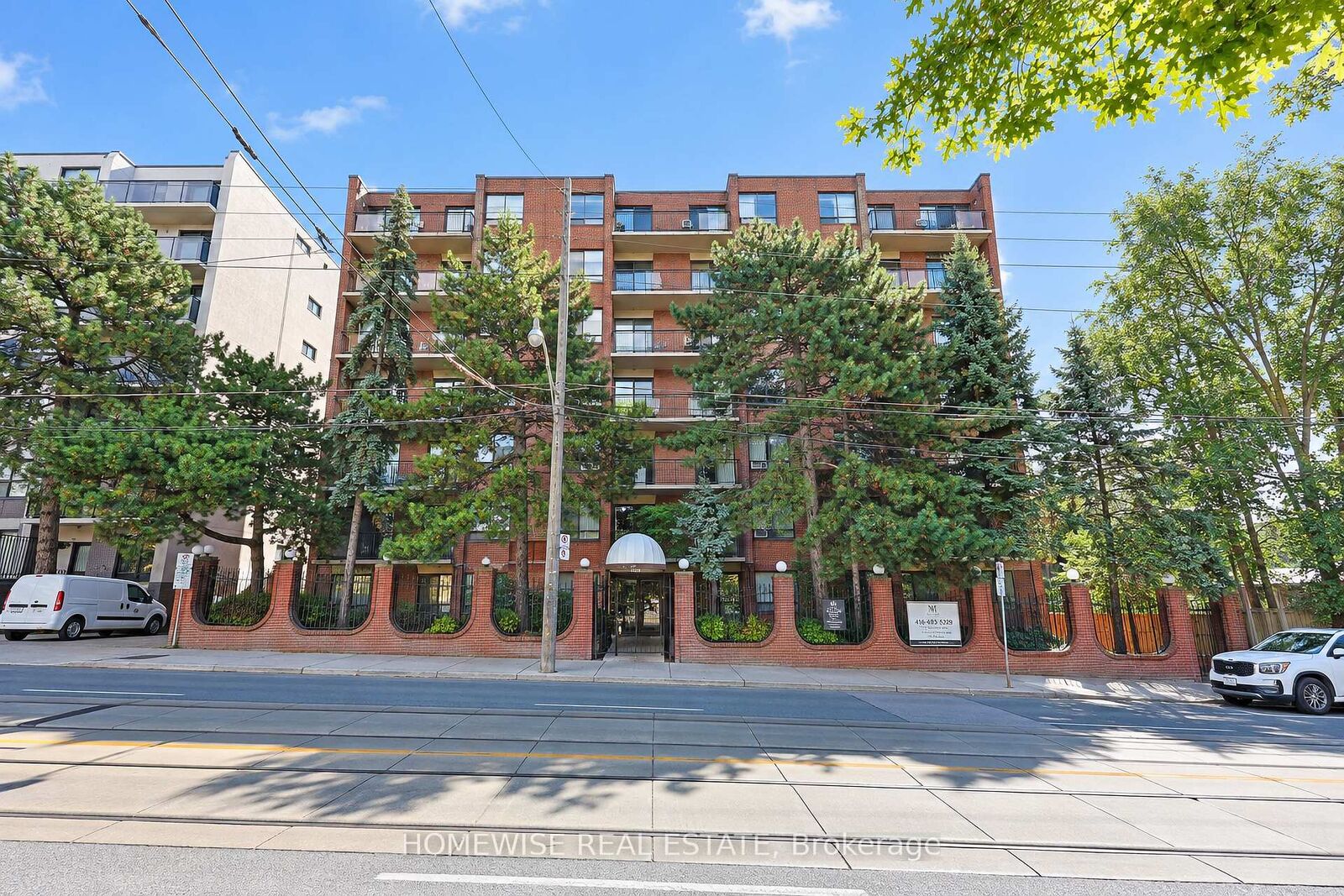 Property Photo:  485 Kingston Road 610  ON M4L 1V6 