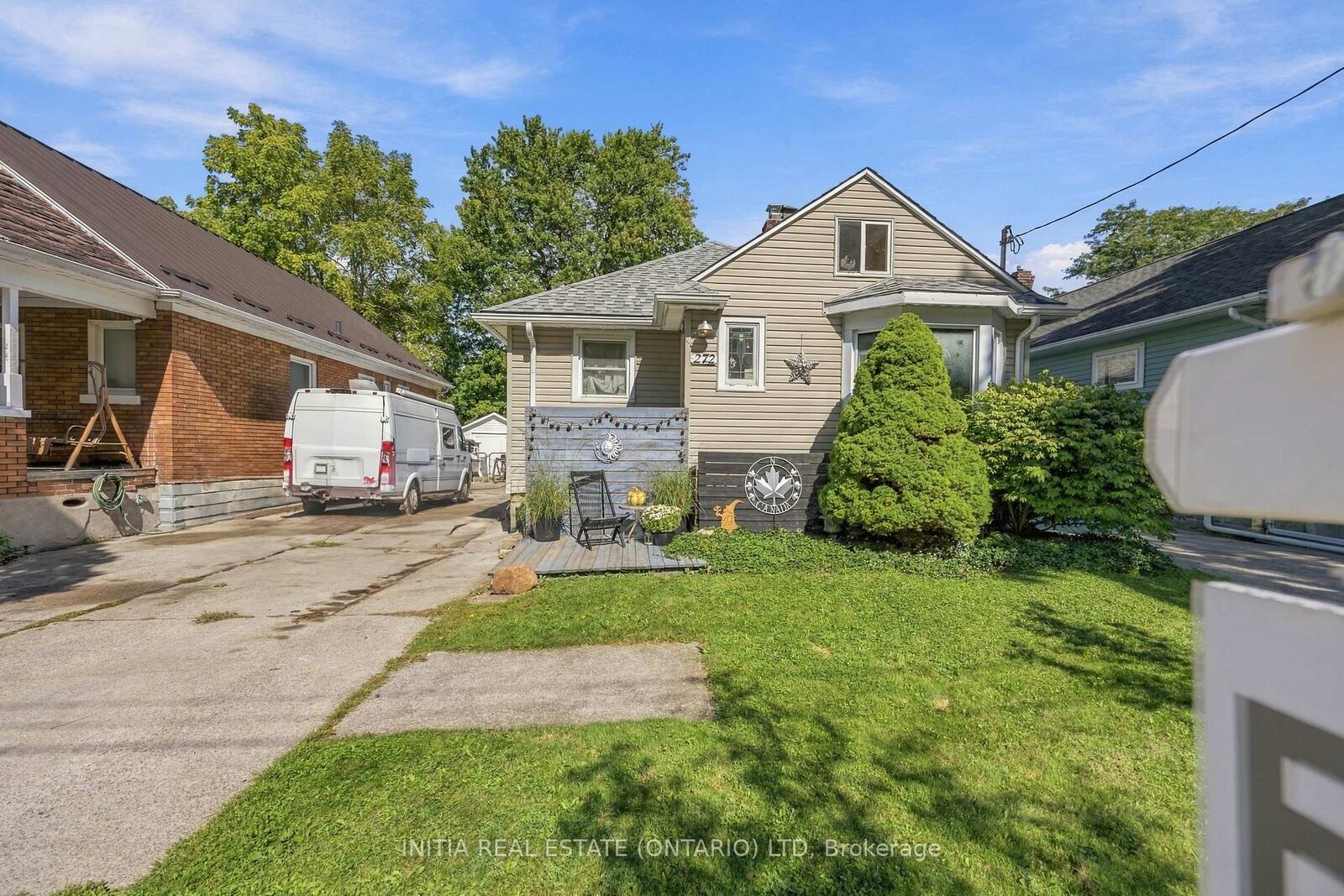 Property Photo:  272 Kathleen Avenue  ON N7T 1E3 