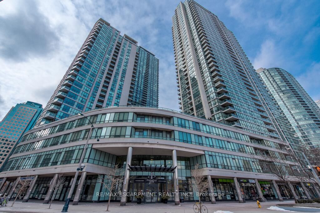 Property Photo:  16 Yonge Street 2903  ON M5E 2A1 