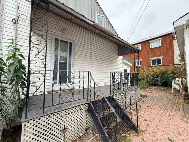 Property Photo:  222 Ste Monique Street  ON K1L 7P8 