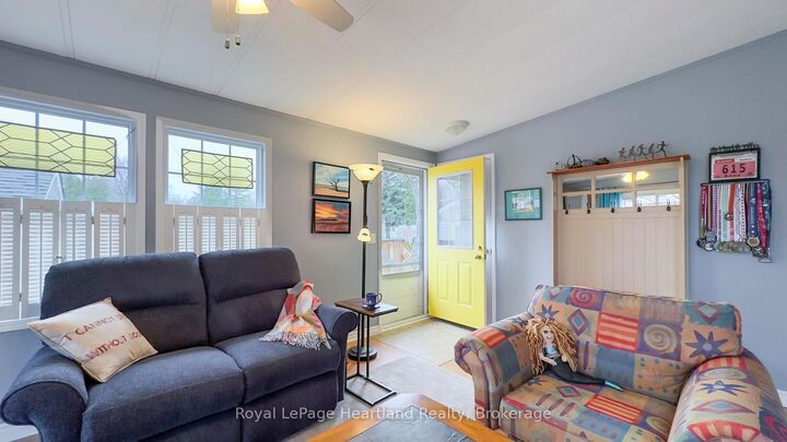 Property Photo:  52 Algonquin Lane  ON N7A 3Y2 