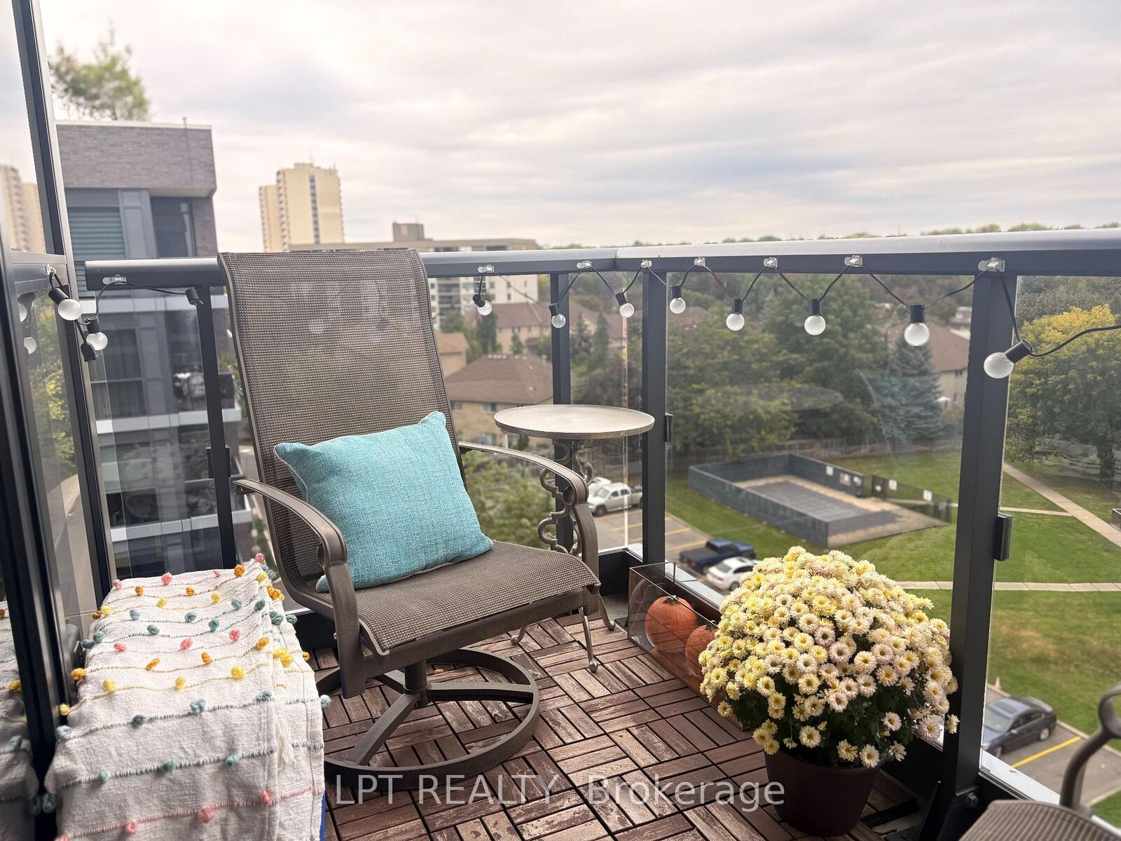 Property Photo:  10 Gibbs Road 709  ON M9B 0E2 