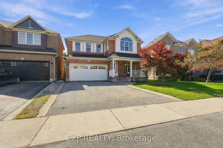 Property Photo:  5362 Longford Drive  ON L5M 7Y3 