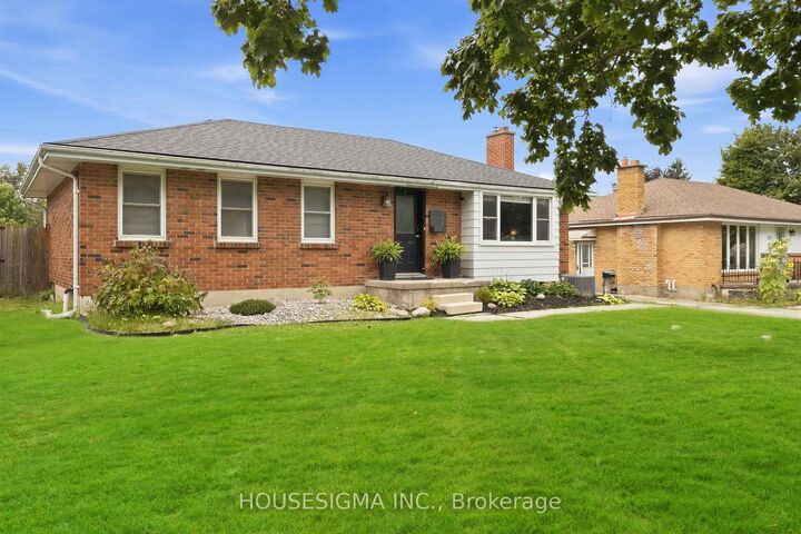 Property Photo:  199 Burlington Street  ON N5Z 3V9 