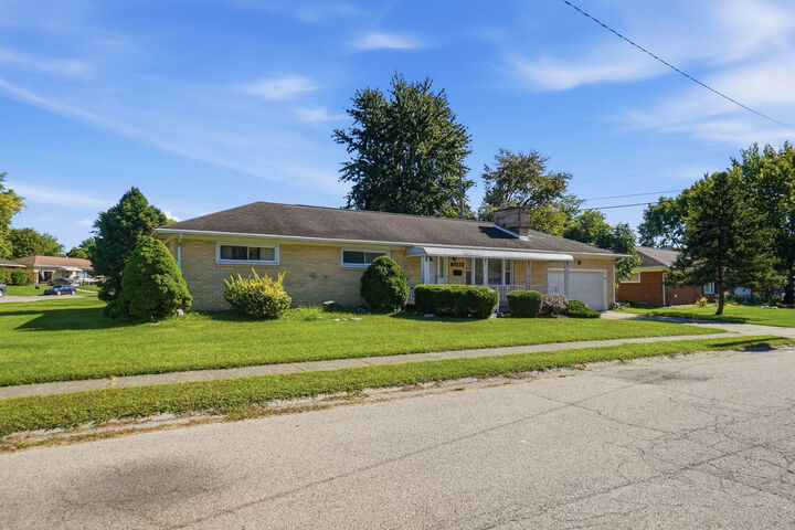 Property Photo:  2560 Casey Drive  OH 45503 