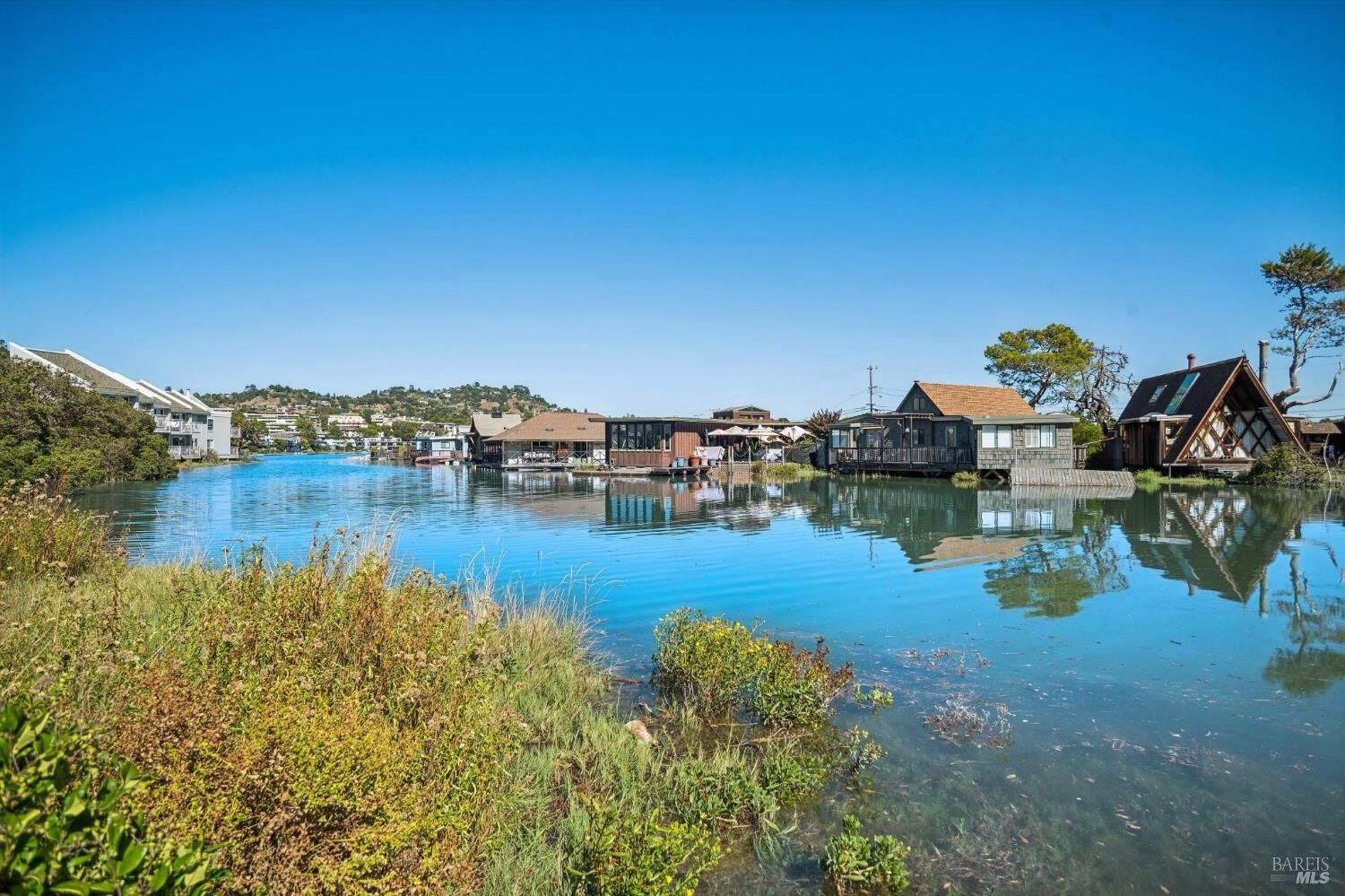 Property Photo:  278 Larkspur Plaza Drive  CA 94939 