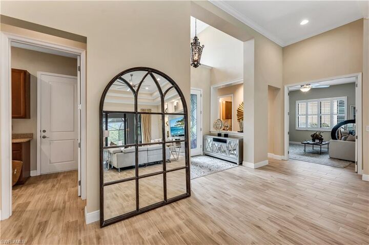 Property Photo: 12746 Dundee Ln FL 34120