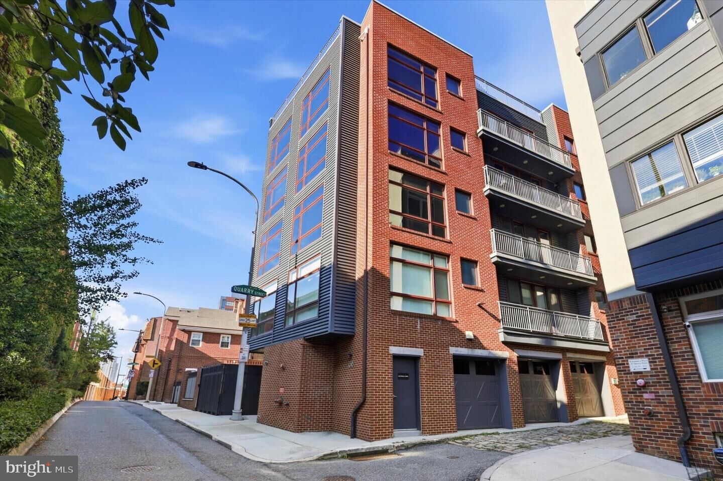 Property Photo: 138-40 N Front Street 2R PA 19106