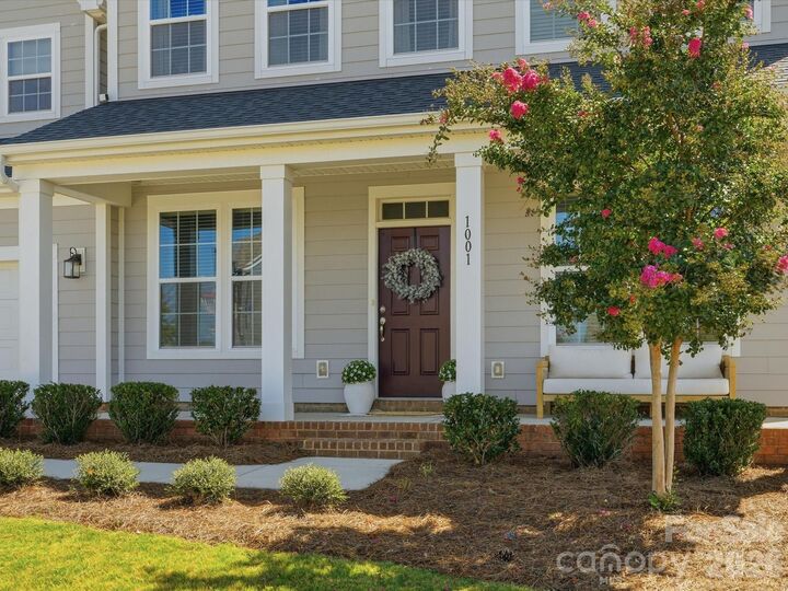 Property Photo: 1001 Vettura Court NC 28173