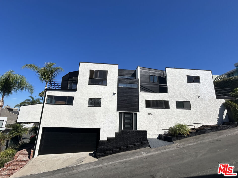 Property Photo:  1130 Del Mar Ave  CA 92651 