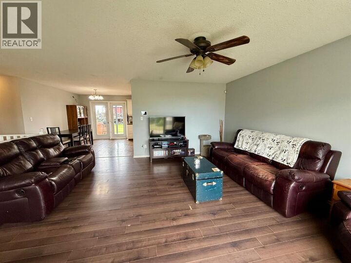 Property Photo:  5010 47 Street  AB T0B 2H0 
