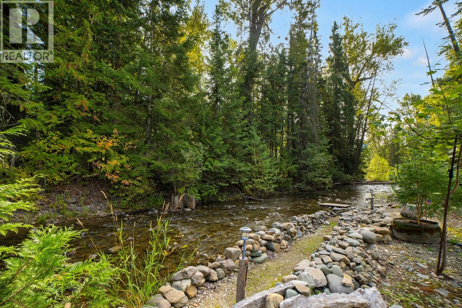 Property Photo:  4529 Highway 3 Other  BC V0B 1G9 