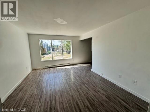 Property Photo: 42 Market Street 2 ON N1R 3T2