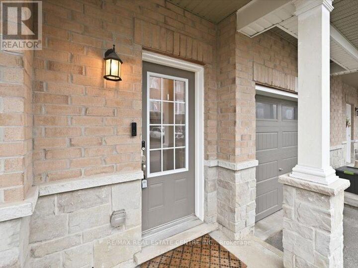 Property Photo:  122 Dundas Street East 9  ON L9H 7N3 
