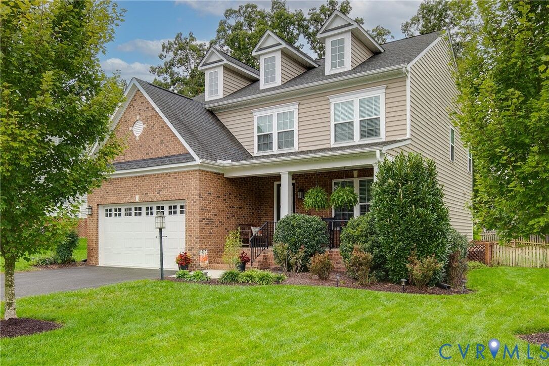 Property Photo: 10212 Brading Lane VA 23112