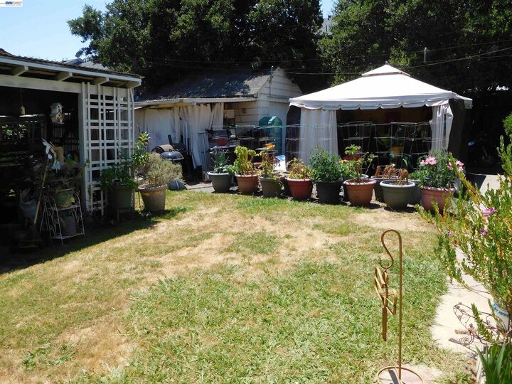 Property Photo:  3257 Somerset Ave  CA 94546 