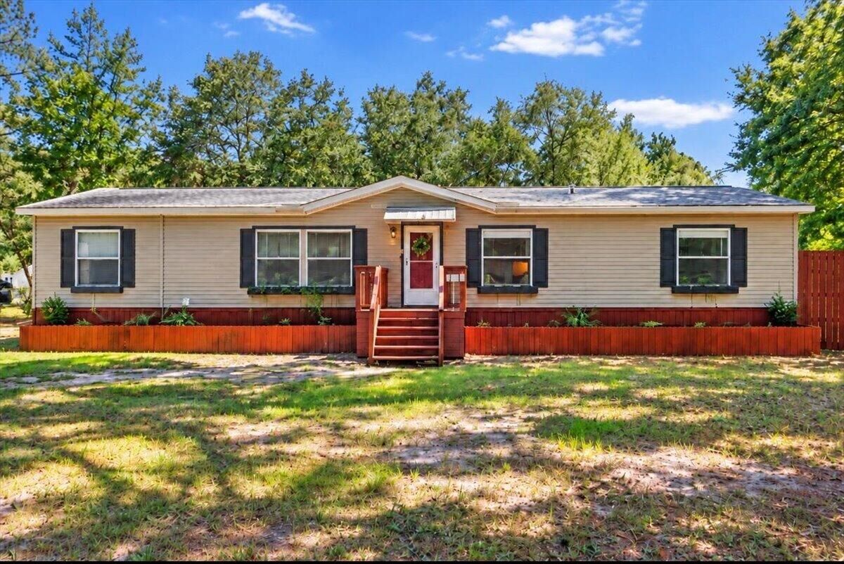 Property Photo:  3002 Crittenden Drive  FL 32566 
