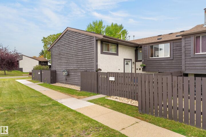 Property Photo:  1594 69 Street NW  AB T6K 3R3 