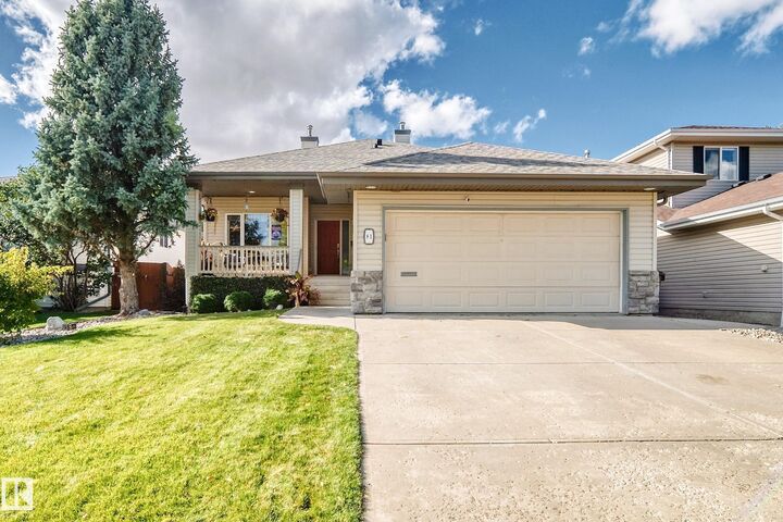 Property Photo:  81 Dunfield Crescent  AB T8N 6W1 