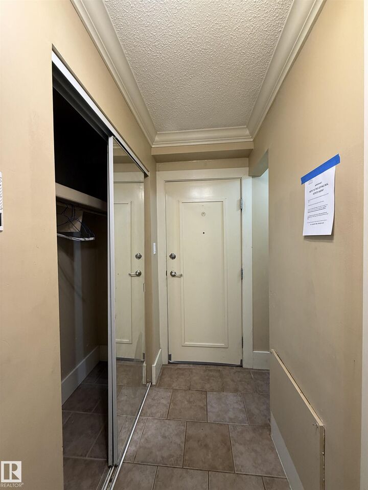 Property Photo: 11916 104 Street NW 103 AB T5G 2L2