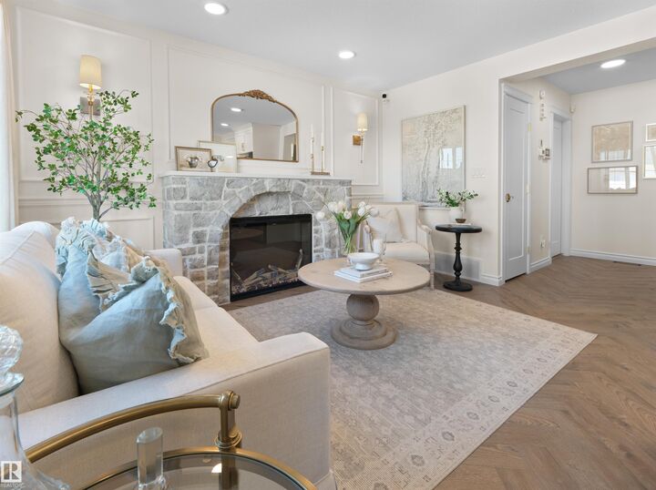Property Photo:  150 Cashman Crescent SW 99  AB T6W 2P6 