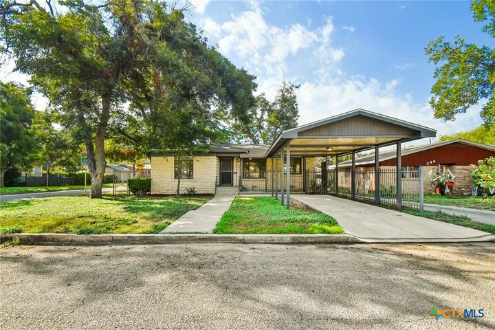 Property Photo:  350 Cosgrove Street  TX 78210 