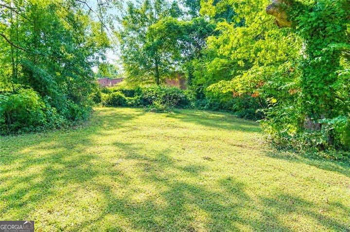 Property Photo: 933 Rowland Street GA 30021
