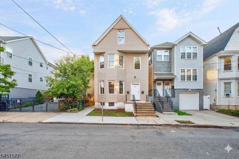 Property Photo: 225 S 10th St NJ 07107