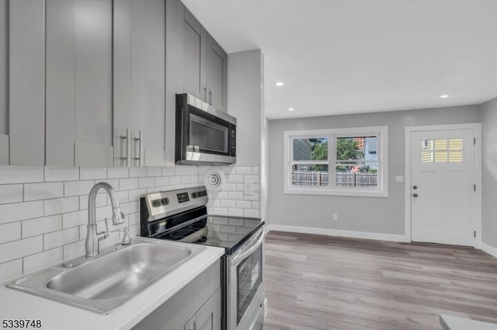 Property Photo:  1300 Fulton St 4  NJ 07065 
