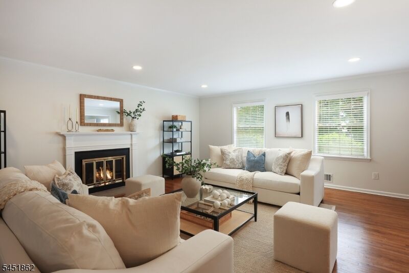 Property Photo: 12 Cowperthwaite Pl NJ 07090