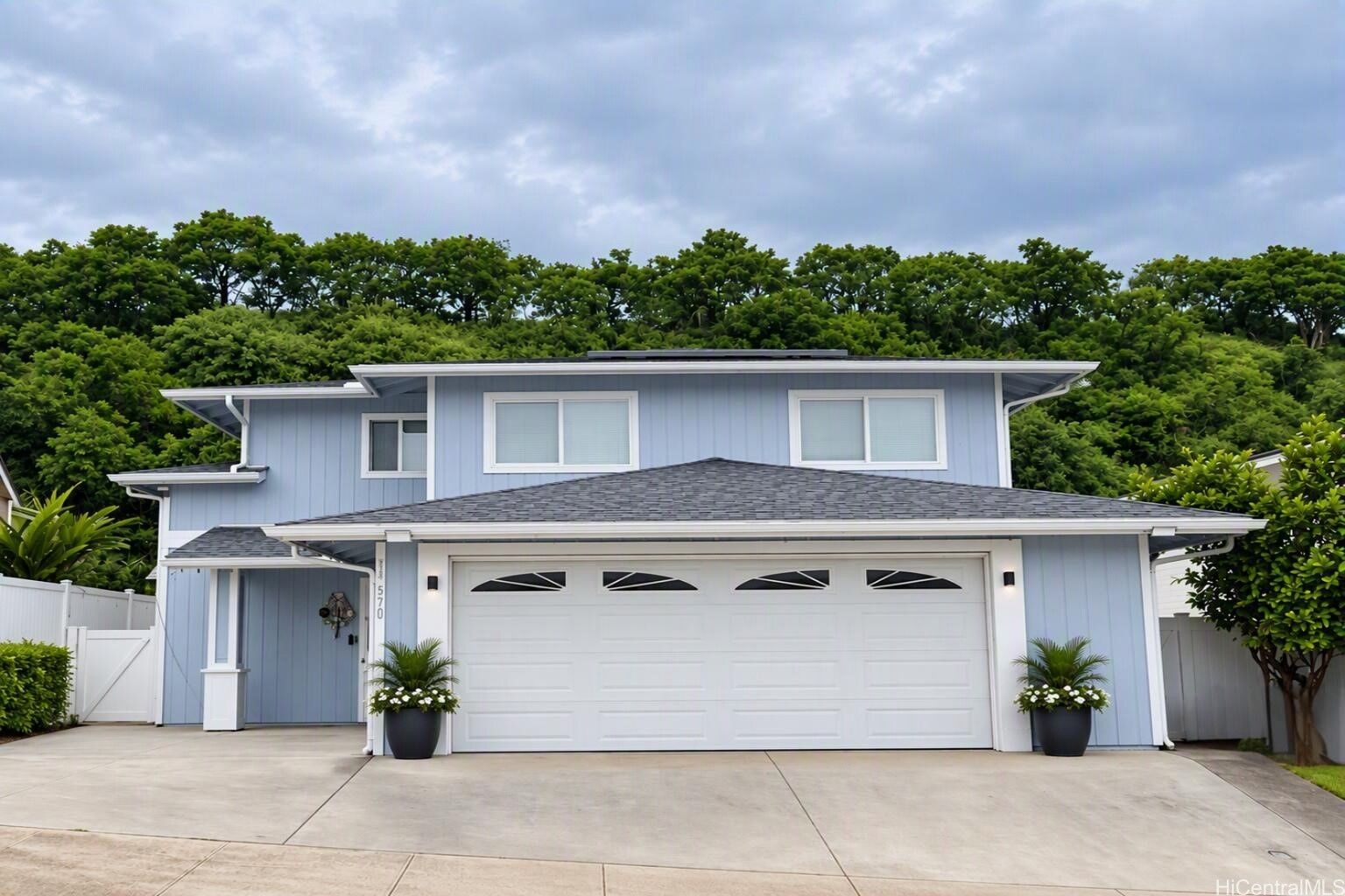 Property Photo:  94-530 Koaleo Street  HI 96797 