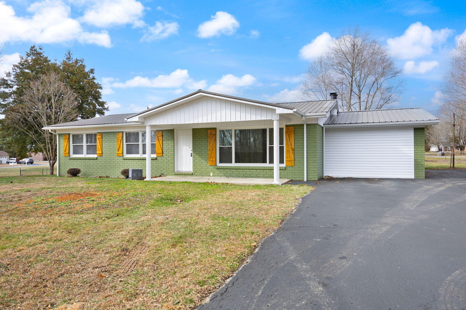 Property Photo: 157 Shawnee Avenue KY 42642