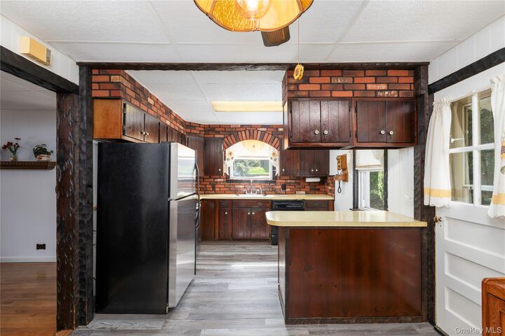 Property Photo: 21 Annsville Trail NY 10703