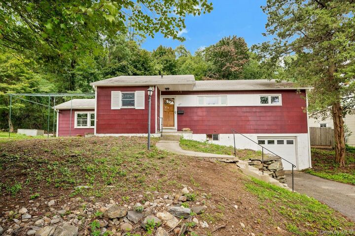 Property Photo:  277 Crest Drive  NY 10591 